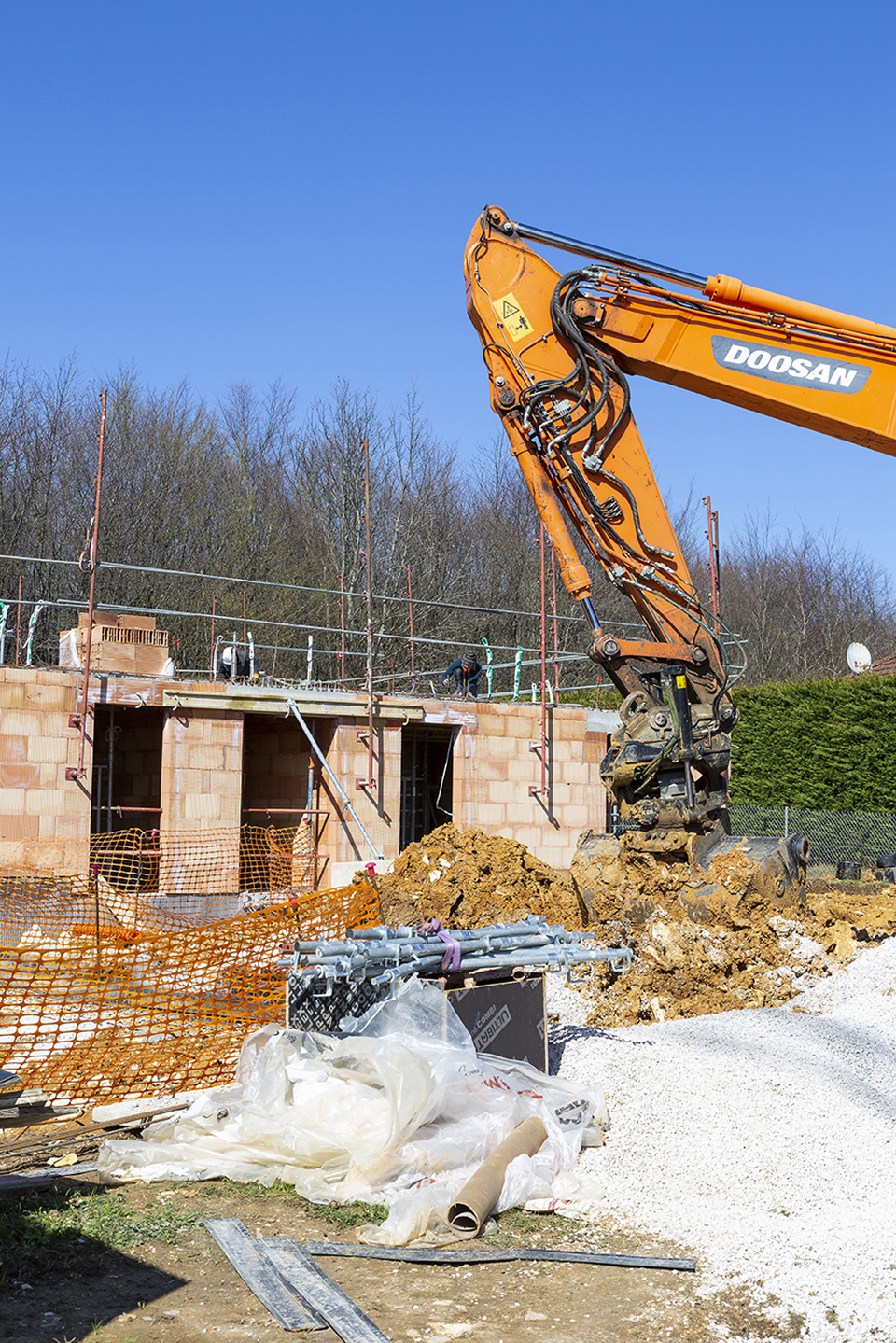 découvrez nos services professionnels de maçonnerie pour tous vos travaux de construction, rénovation et réparation. qualité et savoir-faire garantis.