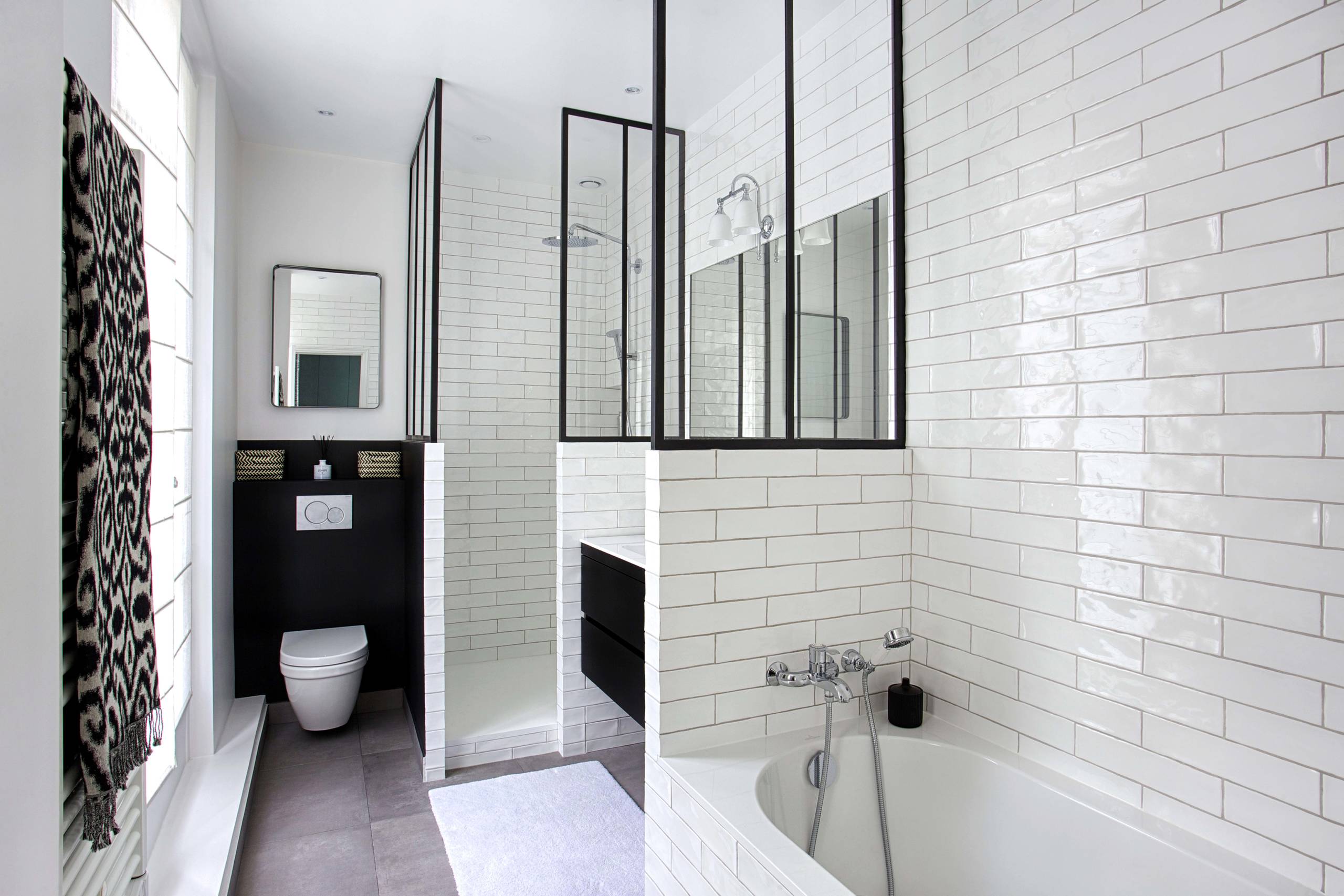 découvrez les meilleures adresses pour rénover votre salle de bain avec style et qualité. conseils, artisans et boutiques incontournables pour une rénovation réussie.