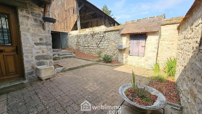 découvrez moigny-sur-école, un village authentique situé au cœur de la nature, idéal pour les amoureux de paysages préservés et de tranquillité, à seulement quelques pas de lieux emblématiques en île-de-france.