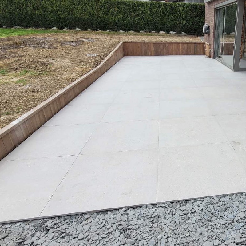 découvrez nos solutions de murs de soutènement durables alliant solidité et respect de l'environnement pour protéger vos terrains efficacement.