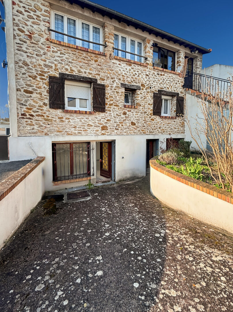 découvrez les meilleures opportunités à saisir à saint-vrain 91770 : immobilier, commerces, emplois et plus encore pour réussir votre projet.