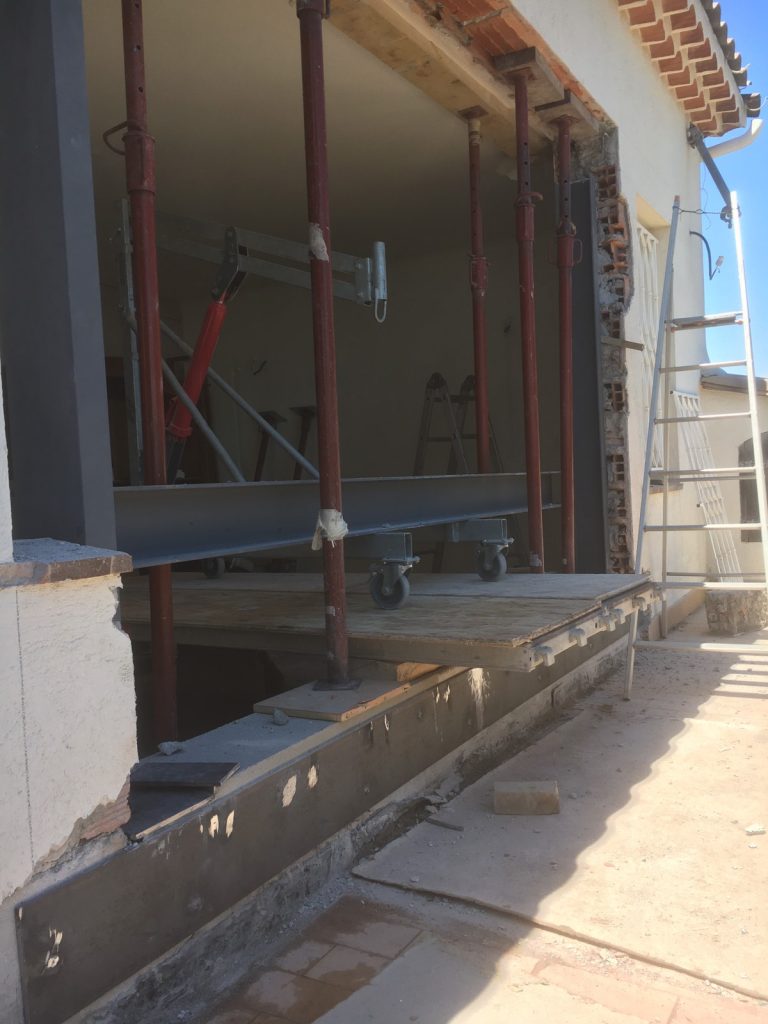 ouverture mur porteur exterieur 3 découvrez comment réaliser une ouverture dans un mur porteur extérieur en toute sécurité, avec des conseils d'experts pour vos travaux de rénovation et d'aménagement.