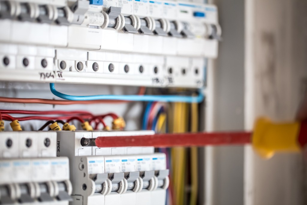 panne delectricite solutions maison découvrez des solutions simples et efficaces pour gérer une panne d'électricité à la maison et assurer votre confort en toute situation.