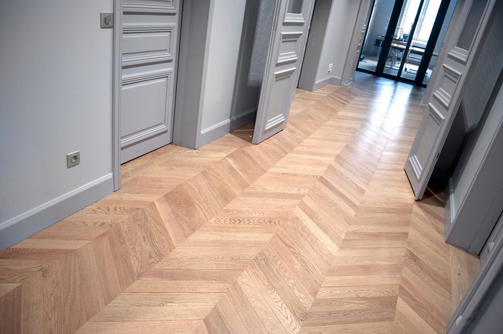 découvrez notre sélection de parquet haut de gamme dans les yvelines, alliant élégance, qualité et durabilité pour sublimer votre intérieur.