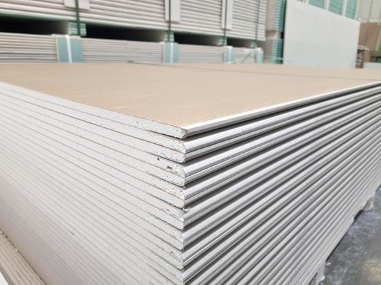 découvrez nos services professionnels de pose de placo pour des murs et plafonds parfaitement réalisés, adaptés à tous vos projets de rénovation ou de construction.