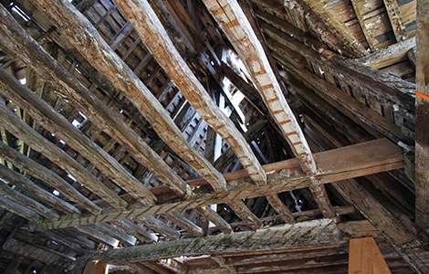 découvrez les tarifs d'un architecte pour la rénovation de votre grange et obtenez des conseils pour un projet réussi.