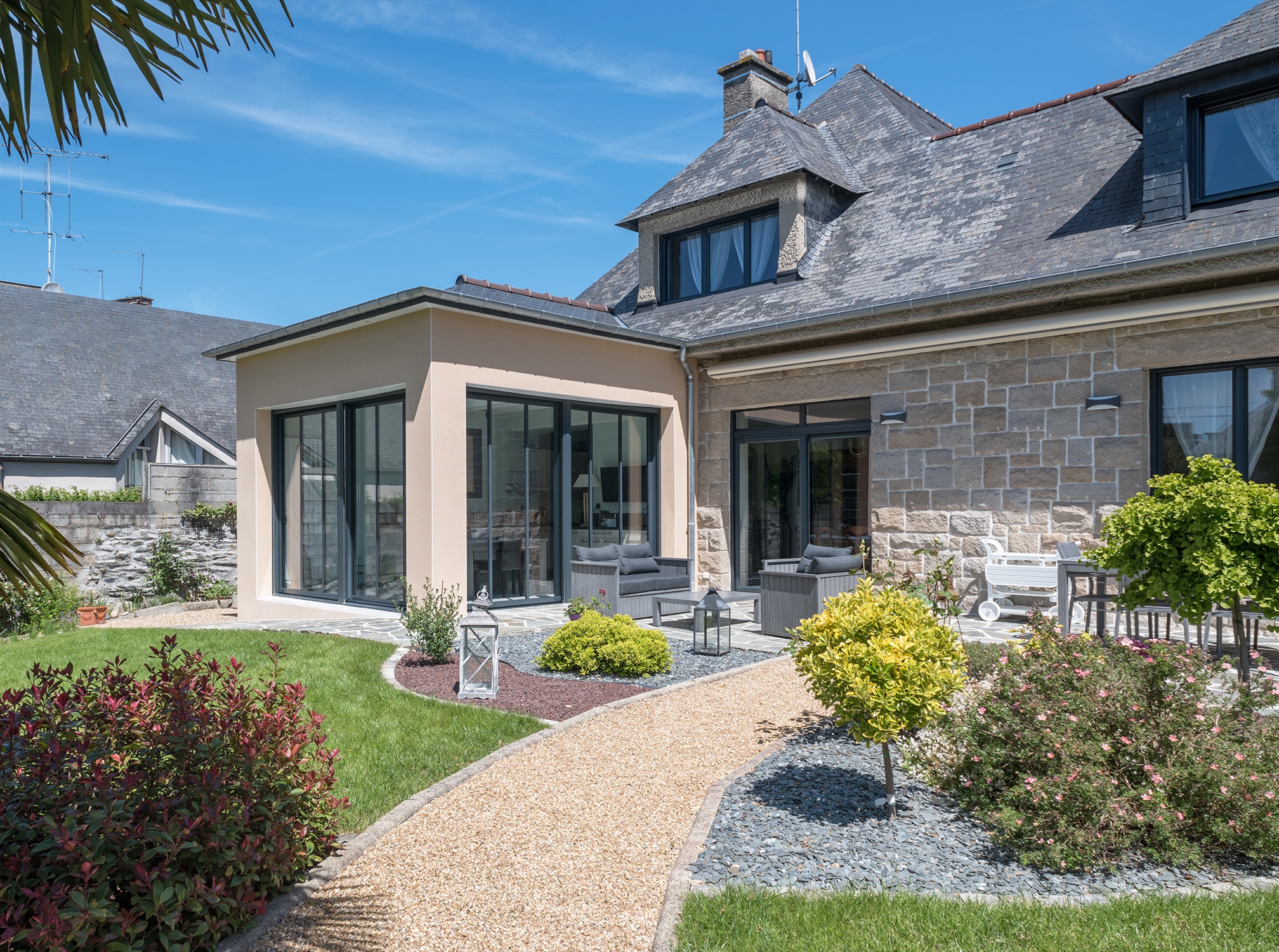 prix architecte renovation maison ancienne 2 découvrez les prix d'un architecte pour la rénovation d'une maison ancienne. obtenez des conseils personnalisés et un devis détaillé pour vos travaux de rénovation.