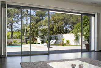 découvrez les prix des baies vitrées pour tous types de projets. comparez les tarifs selon les matériaux, dimensions et options pour choisir la baie vitrée adaptée à votre budget.