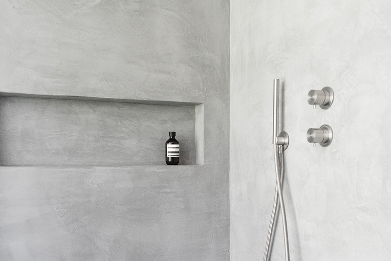 découvrez le prix du béton ciré au m², un revêtement moderne et esthétique pour vos sols et murs. guide complet des coûts, facteurs influençant le tarif et conseils pour bien choisir.