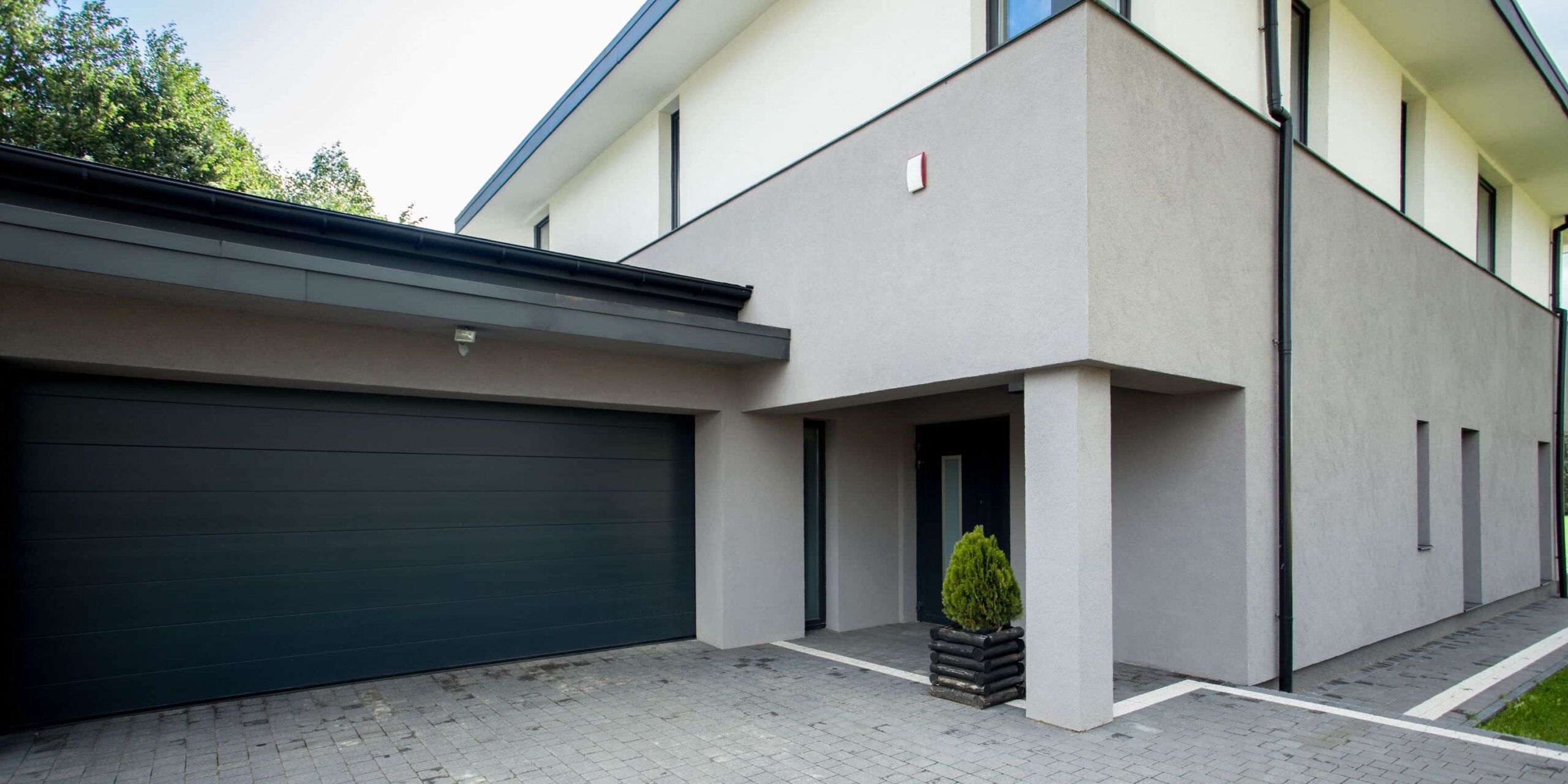 découvrez les prix des travaux de façade pour rénover ou embellir votre maison. comparez les coûts selon les matériaux et les prestations.