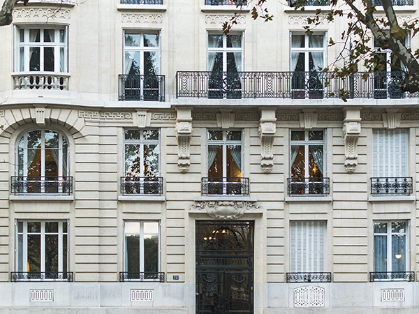 découvrez les prix des fenêtres haussmanniennes pour allier style ancien et performance moderne. obtenez un devis personnalisé et trouvez la fenêtre idéale pour votre rénovation.