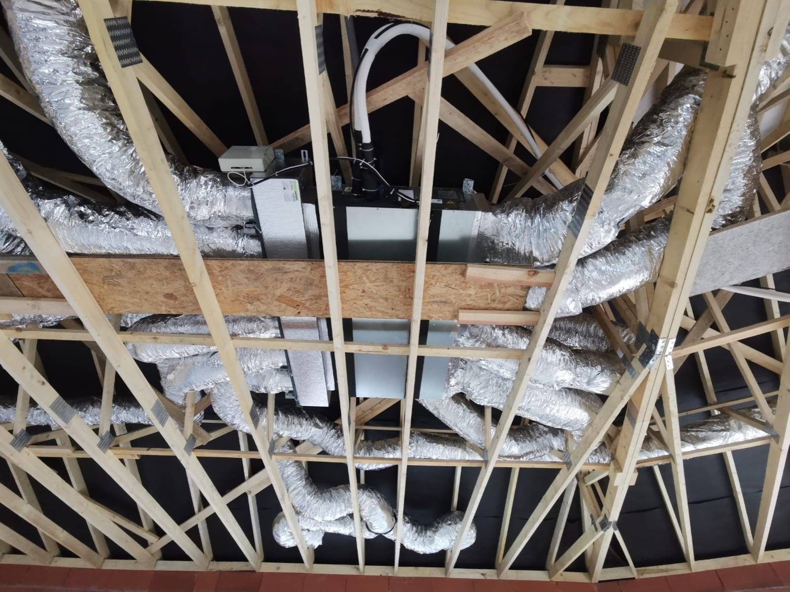 découvrez les prix d'installation d'une climatisation pour votre maison, conseils et devis pour un confort optimal toute l'année.