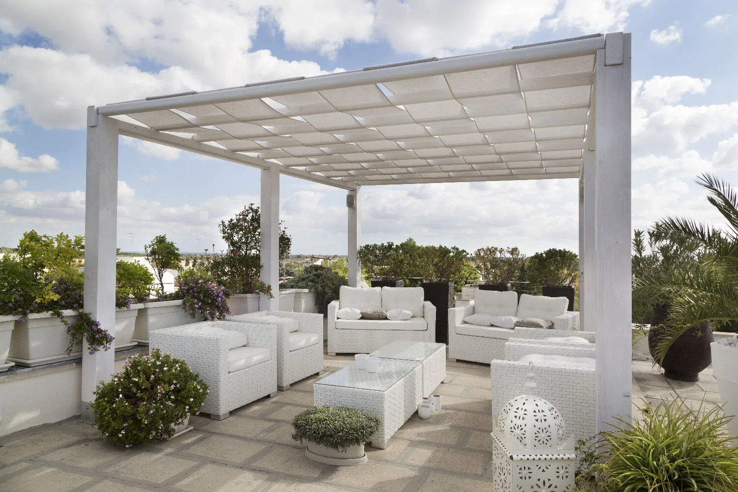 découvrez les prix de l'isolation pour toiture terrasse et faites le meilleur choix pour optimiser le confort thermique de votre habitation tout en réalisant des économies d'énergie.