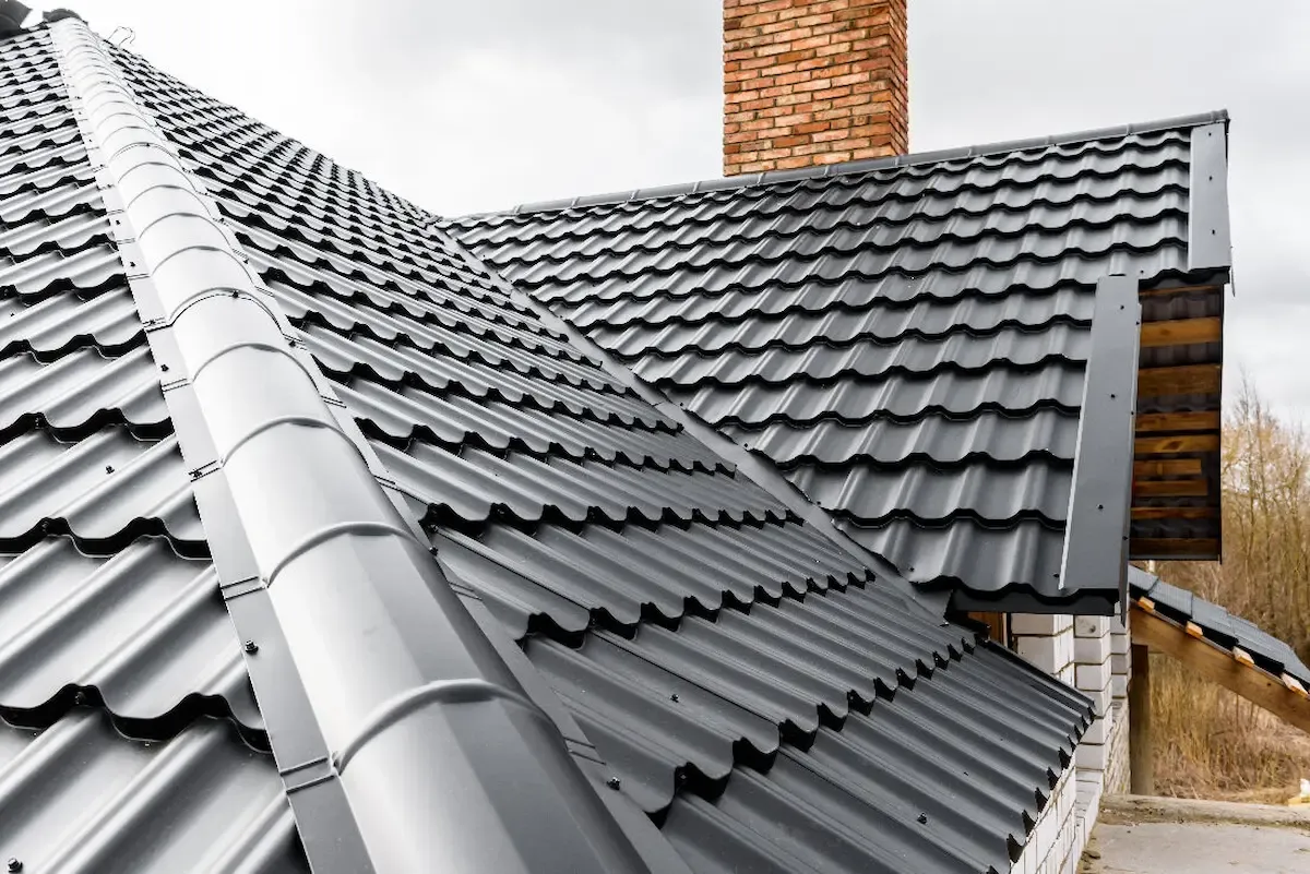 découvrez le prix au m² pour la toiture : tarifs moyens, facteurs influençant le coût et conseils pour bien estimer votre budget rénovation ou construction.