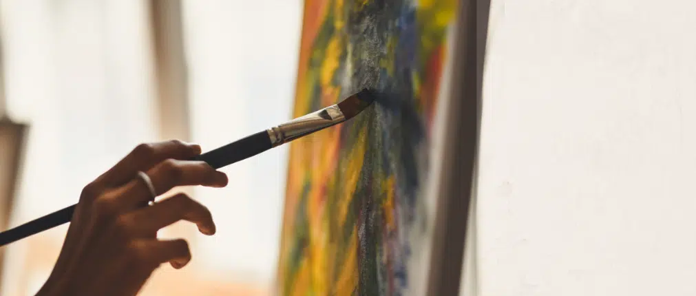 découvrez les tarifs moyens d'un peintre professionnel pour vos travaux de peinture intérieure et extérieure. comparez les prix et obtenez des devis adaptés à votre budget.