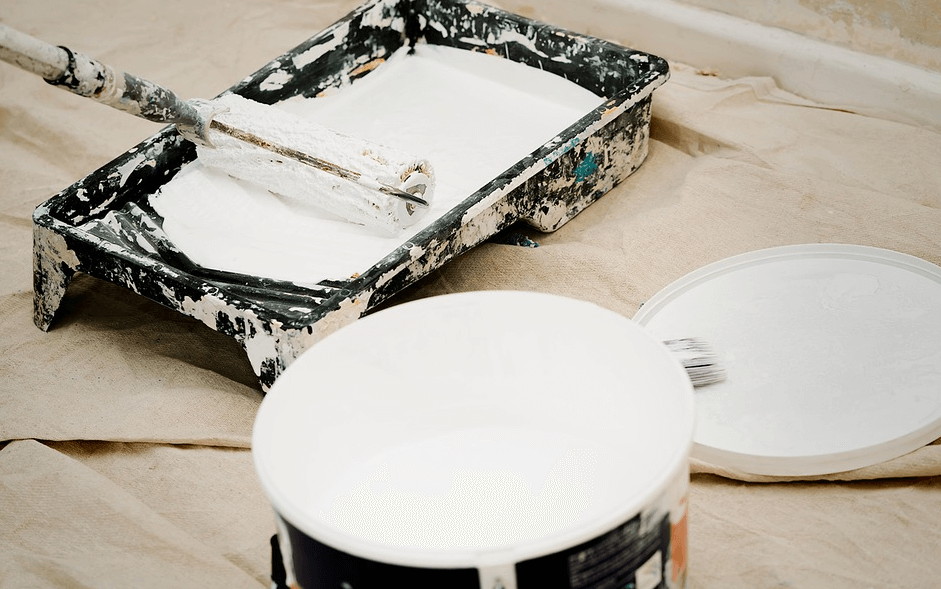 découvrez les prix de la peinture au mètre carré en 2025 pour planifier efficacement vos projets de rénovation et décoration.