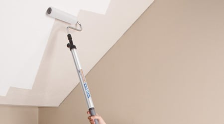 découvrez les tarifs pour la peinture d'un plafond de 45m2. estimation des coûts, conseils pour choisir la peinture adaptée et optimiser votre budget rénovation.