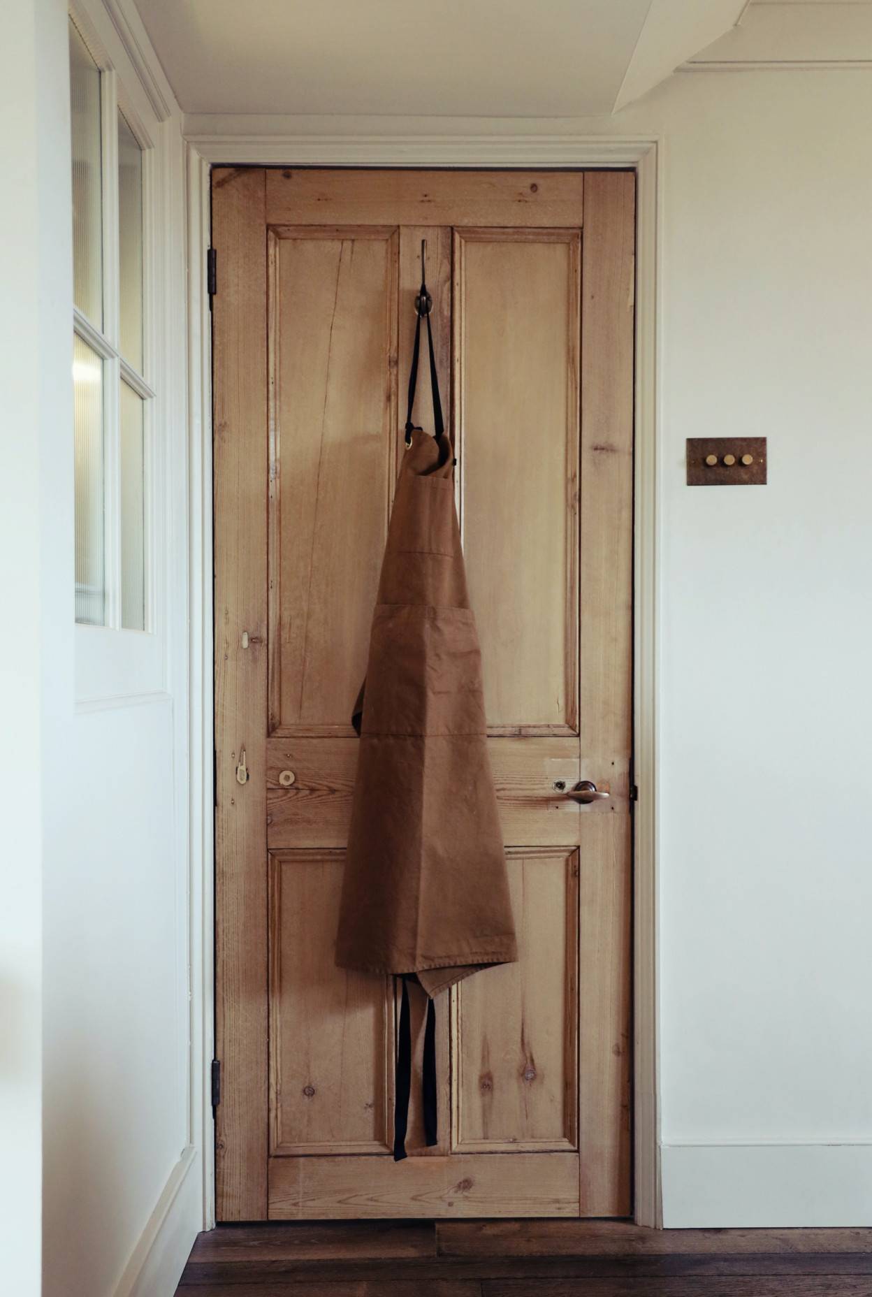 découvrez les prix pour la peinture de porte : tarifs, facteurs influençant le coût et conseils pour un budget maîtrisé.