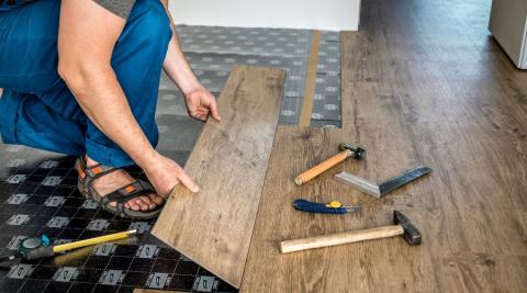 découvrez nos tarifs compétitifs pour la pose de parquet stratifié. obtenez un devis personnalisé et bénéficiez d'une installation professionnelle et rapide.