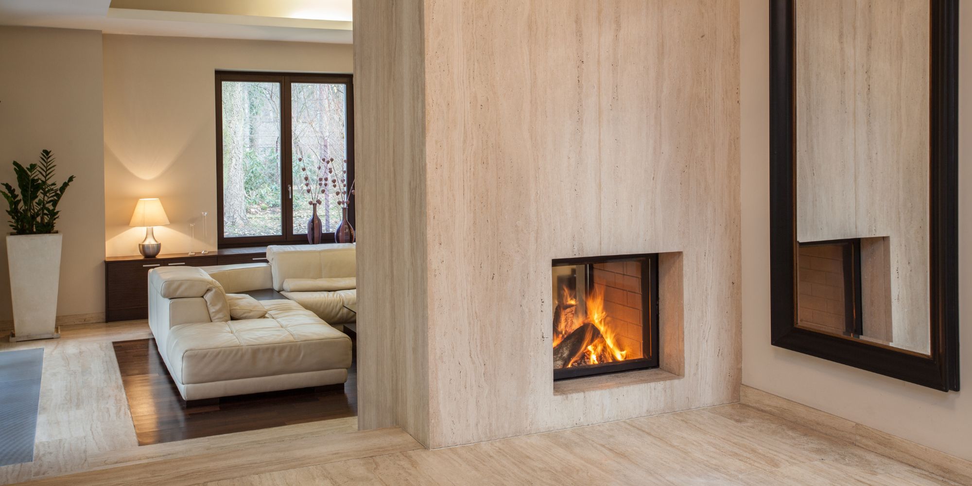 découvrez le prix de la pose de travertin au m², incluant les tarifs moyens, facteurs influençant le coût et conseils pour un revêtement de qualité.