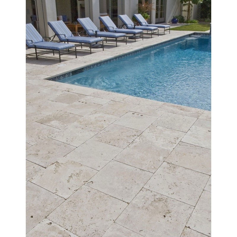 découvrez nos tarifs compétitifs pour la pose de travertin extérieur, alliant élégance et durabilité pour embellir vos espaces extérieurs.