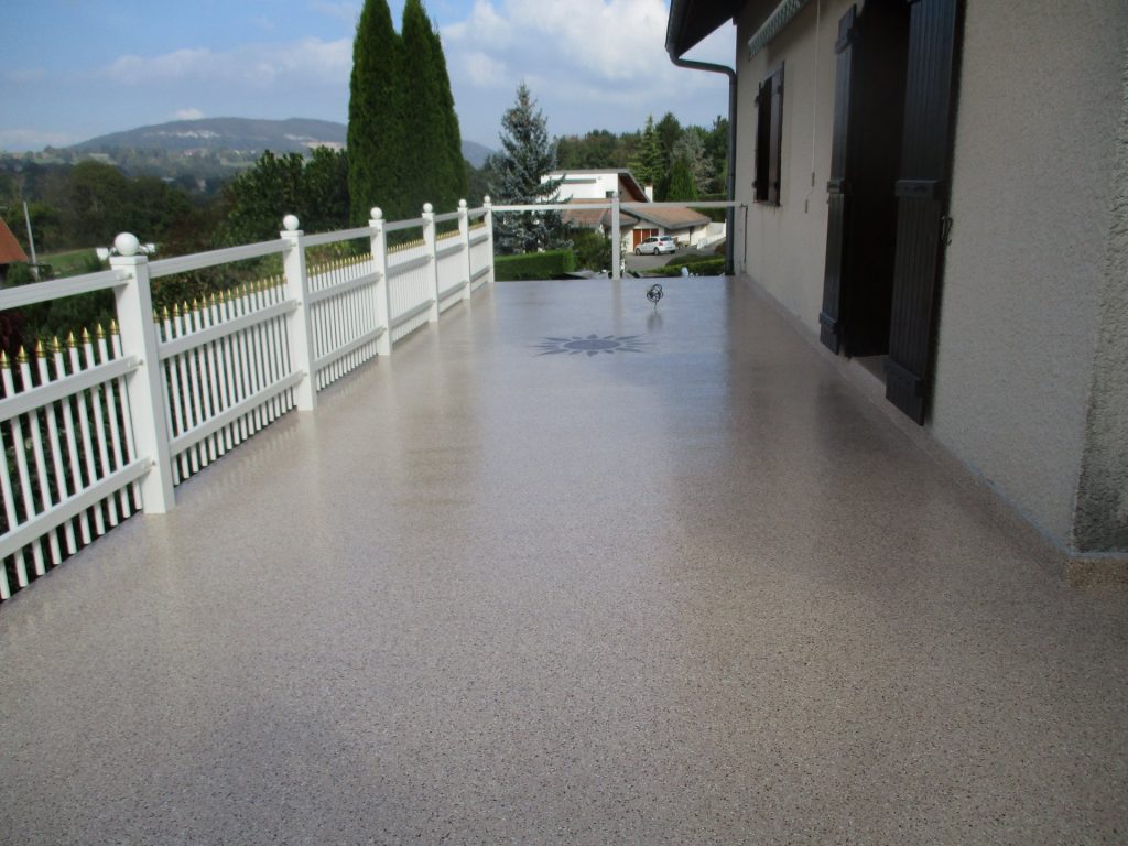 découvrez les prix de la résine pour sol extérieur et trouvez la solution adaptée à votre budget pour un revêtement durable et esthétique.