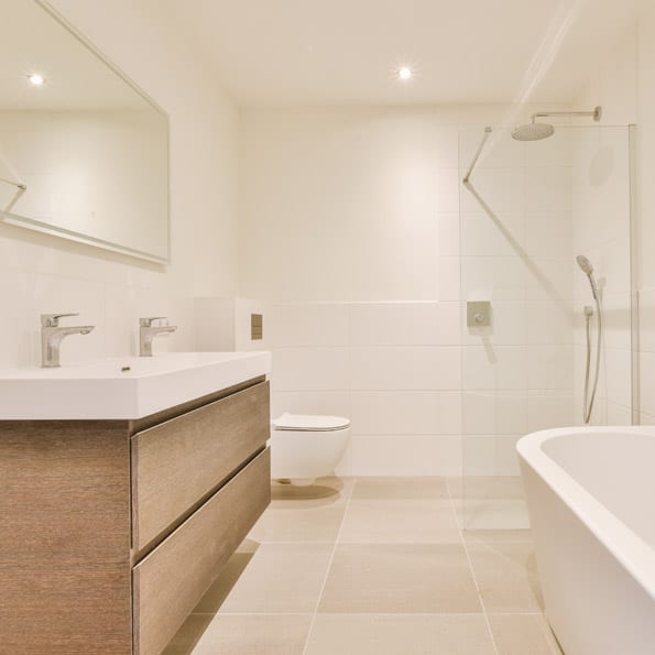 découvrez les prix des salles de bain italiennes pour aménager un espace élégant et moderne. guide complet des coûts selon les matériaux et équipements.