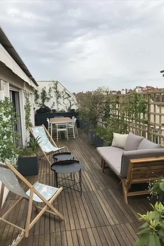 découvrez les tarifs pour la construction d'une terrasse de 20m2, incluant matériaux et main-d'œuvre, afin d'estimer votre budget avec précision.