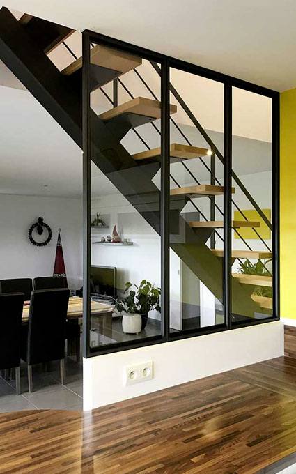 découvrez nos conseils et informations sur le prix d'une verrière. comparez les coûts selon les matériaux, les dimensions et les styles pour trouver la solution adaptée à votre budget.