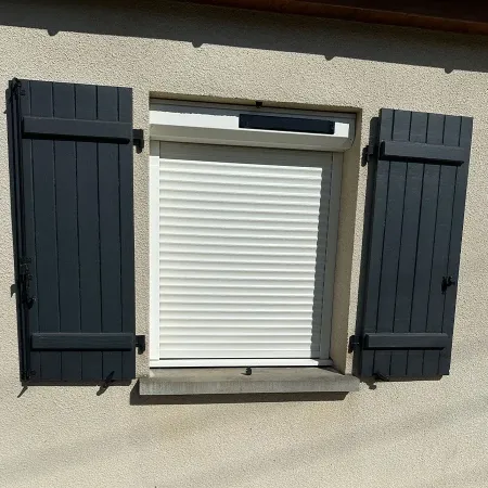 découvrez les prix des volets roulants pour tous les budgets. comparez les tarifs, matériaux et options pour choisir le volet roulant adapté à votre maison.
