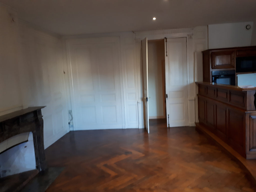 découvrez nos conseils et astuces pour un rafraîchissement d'appartement réussi. transformez votre intérieur avec des idées simples et efficaces pour un espace moderne et agréable.