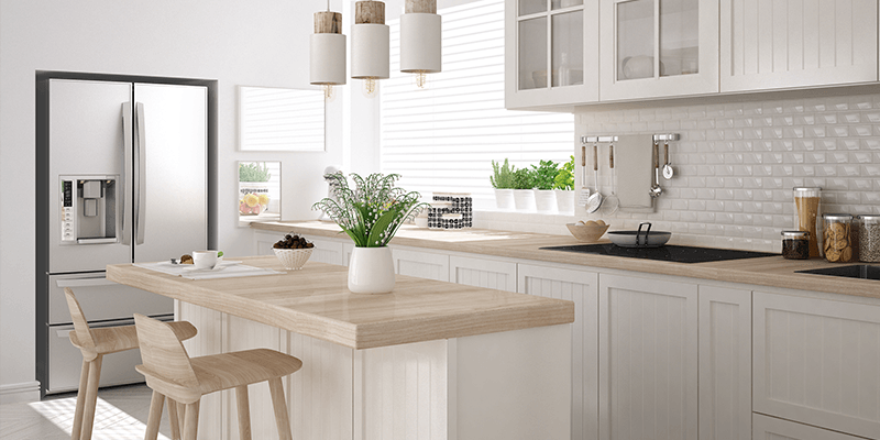 découvrez comment rajeunir votre cuisine en bois avec des astuces simples et efficaces pour lui redonner un nouveau souffle et un aspect moderne.