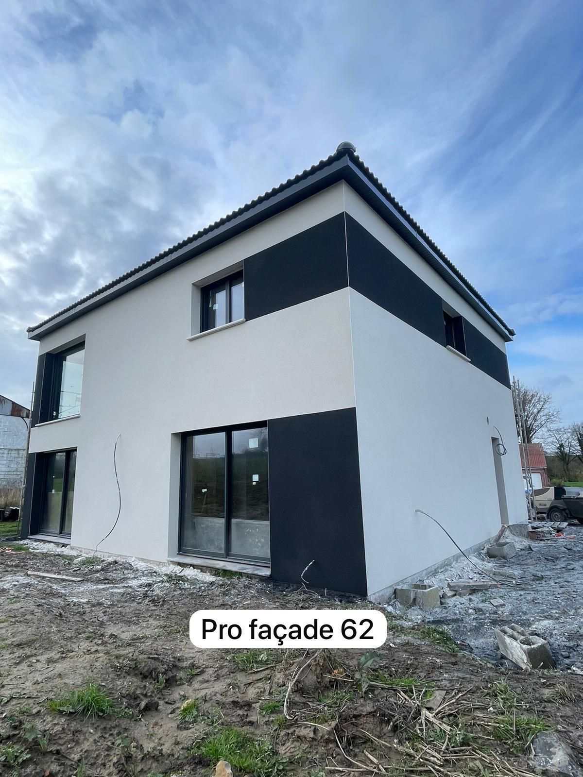 expert en ravalement de façade pour des travaux professionnels, durables et esthétiques. redonnez à votre bâtiment tout son éclat avec notre savoir-faire.