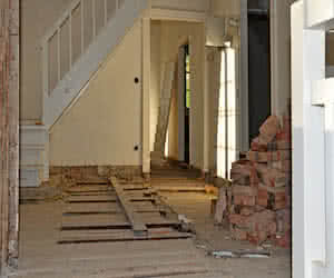 découvrez des astuces efficaces pour réduire les coûts de rénovation intérieure tout en optimisant la qualité et le style de votre espace.