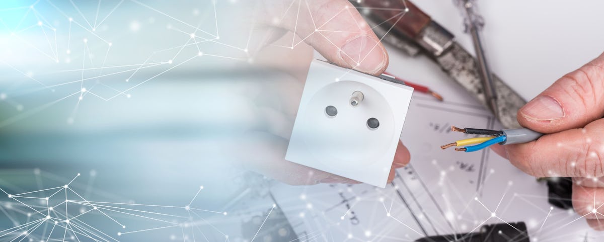 expert en réfection électrique pour maison des années 1960 : mise aux normes, sécurité et modernisation de votre installation électrique.