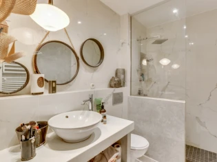 découvrez comment réinventer votre salle de bain à paris avec des solutions modernes et élégantes adaptées à vos envies et à votre espace.