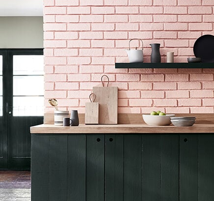 découvrez nos astuces de relooking cuisine avec peinture pour transformer votre espace en un lieu moderne et convivial.