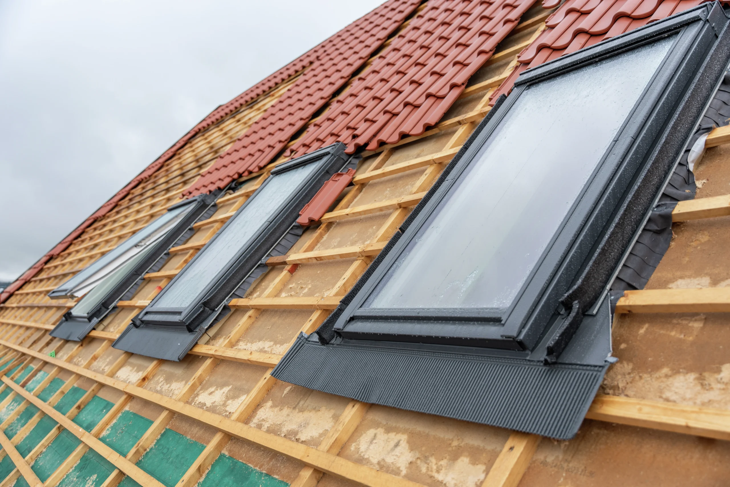 service professionnel de remplacement de toiture pour assurer la durabilité et la protection de votre habitation. devis gratuit et intervention rapide.