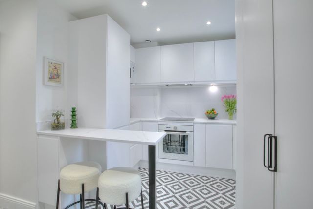 découvrez nos conseils et services experts pour la rénovation d'appartement en 2025, alliant modernité et efficacité énergétique.