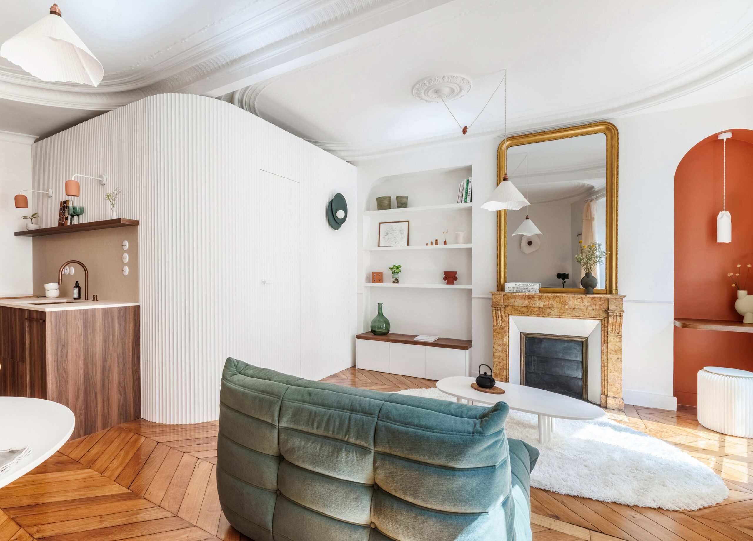 découvrez nos services de rénovation d'appartement à paris en juin. transformez votre intérieur avec des experts locaux pour un résultat sur mesure et de qualité.