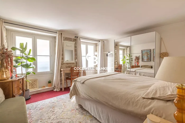 découvrez nos services de rénovation de chambre à paris, personnalisés selon vos goûts et besoins pour un espace unique et confortable.