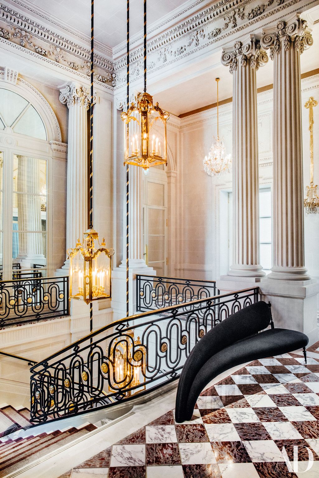 découvrez nos services de rénovation à crillon, paris, alliant expertise et qualité pour transformer votre intérieur avec élégance et modernité.