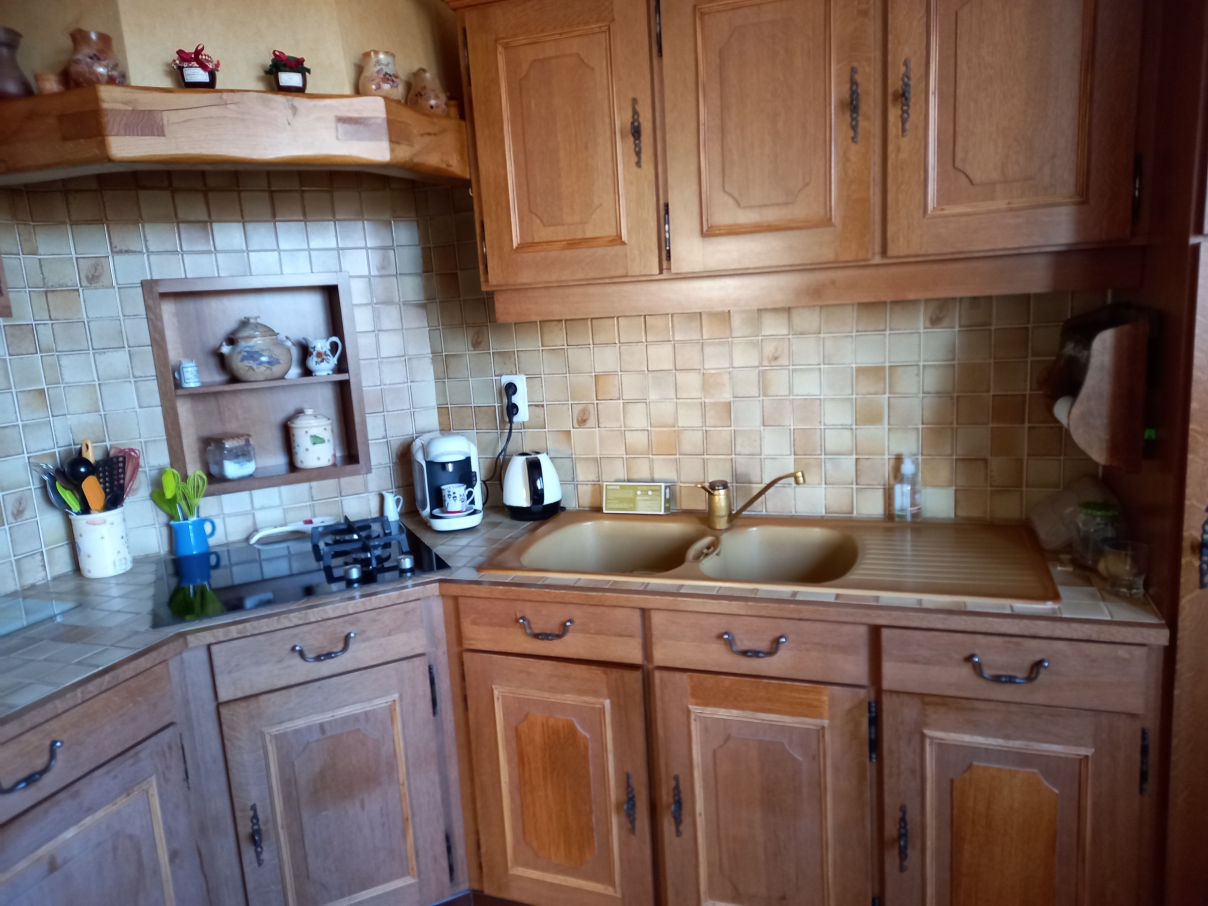 découvrez nos services de rénovation de cuisine pour transformer votre espace culinaire avec style et fonctionnalité. solutions sur mesure, conseils d'experts et résultats de qualité.