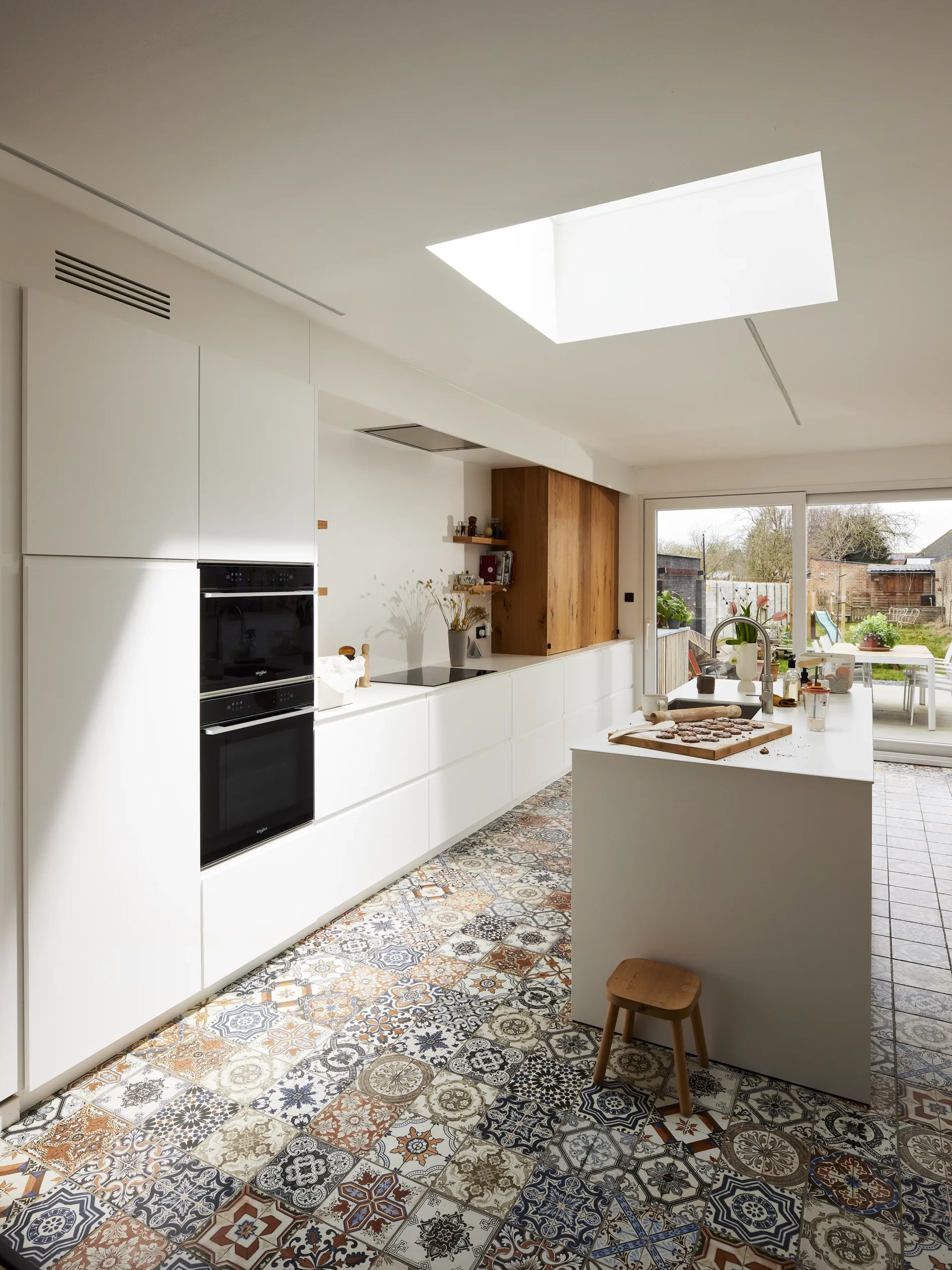 découvrez nos conseils et solutions pour une rénovation de cuisine réussie, alliant fonctionnalité et esthétisme pour un espace moderne et convivial.
