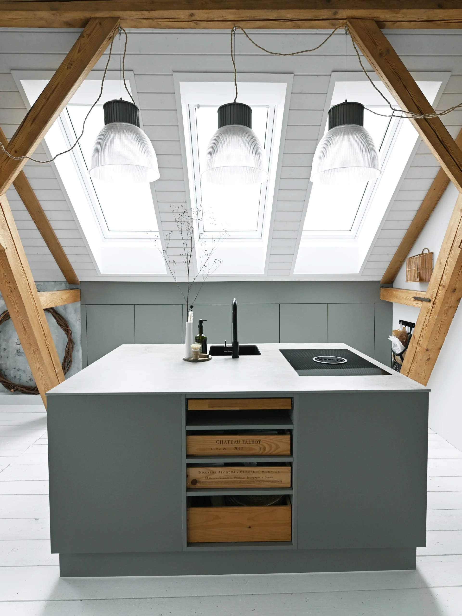 découvrez nos services professionnels de rénovation de cuisine pour transformer votre espace en un lieu moderne, fonctionnel et esthétique. faites de votre cuisine le cœur de votre maison !