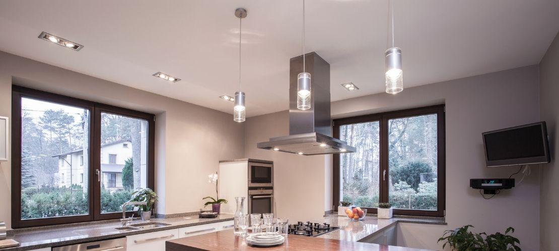 découvrez nos conseils clés pour réussir la rénovation de votre cuisine aux bréviaires. astuces pratiques et idées inspirantes pour un espace moderne et fonctionnel.