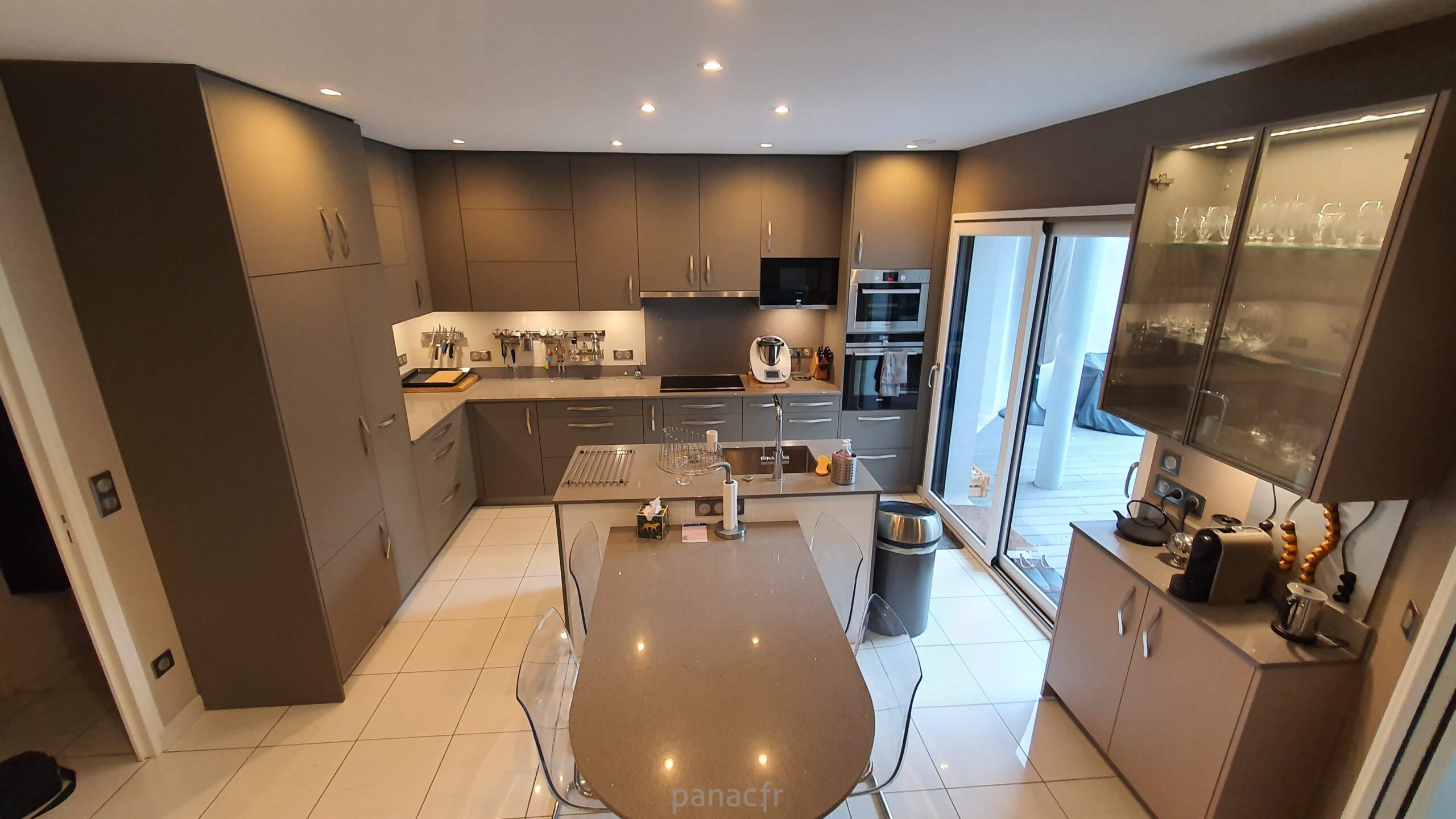 découvrez nos services de rénovation de cuisine à louveciennes pour transformer votre espace en un lieu moderne, fonctionnel et convivial.