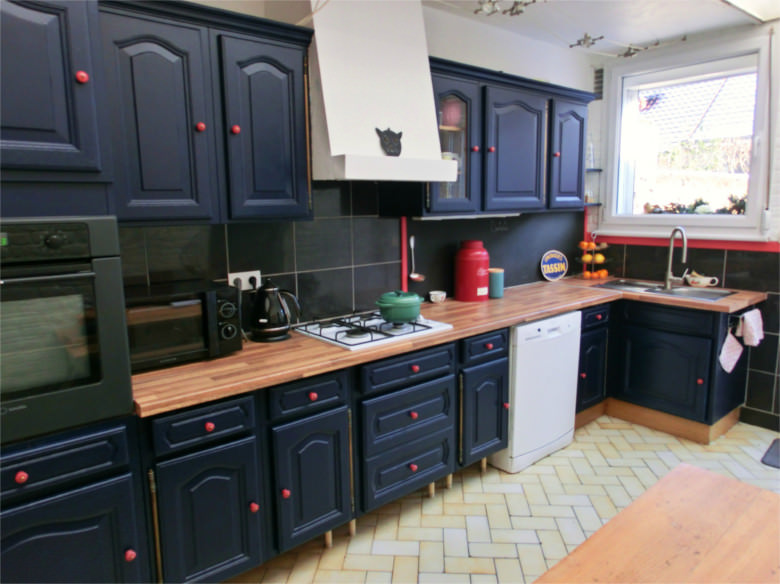 découvrez nos solutions abordables pour la rénovation de votre cuisine. transformez votre espace avec style et petit budget grâce à nos conseils et services de qualité.