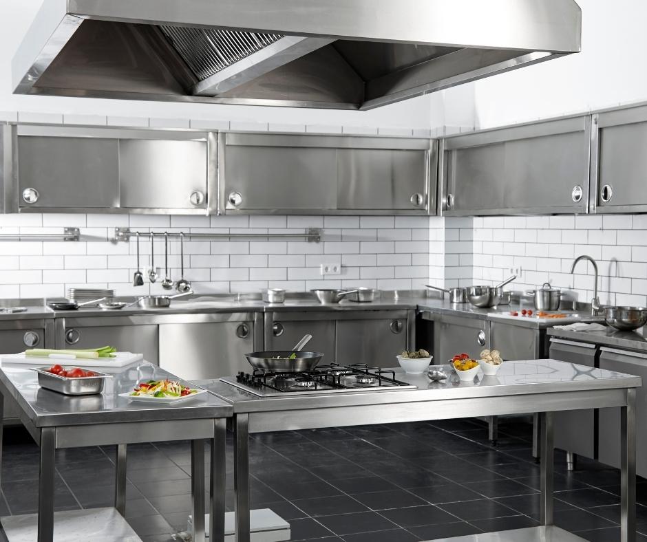 expert en rénovation de cuisine professionnelle : modernisez votre espace de travail avec des solutions sur mesure, durables et efficaces.