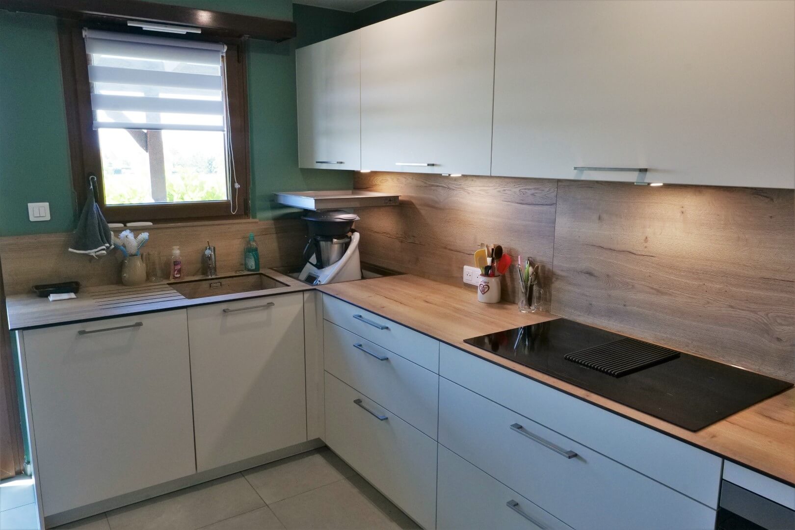 découvrez nos conseils experts pour la rénovation de votre cuisine à roinvilliers (91150). idées, astuces et solutions pour transformer votre espace culinaire avec style et fonctionnalité.